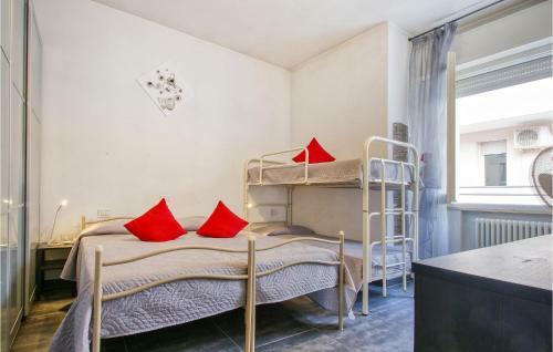 Stunning Apartment In Igea Marina With 2 Bedrooms
