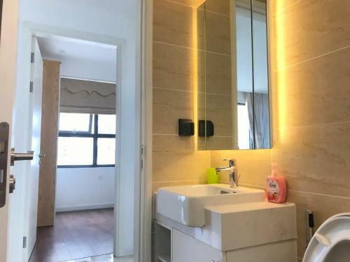 Bayhomes D'capitale Luxury Apartment