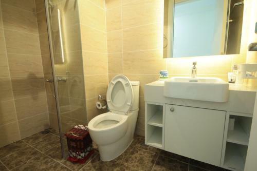 Bayhomes D'capitale Luxury Apartment
