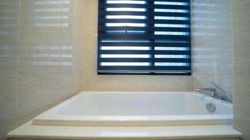 Homefromhome Skylake Serviced Apartment