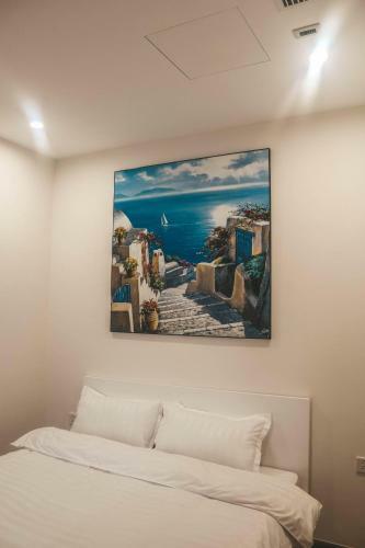 Homefromhome Skylake Serviced Apartment