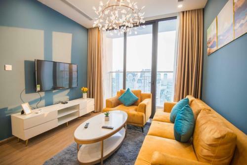 Homefromhome Metropolis Serviced Apartment