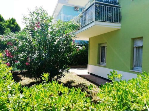 Apartamento Trilocale Con Giardino Al Mare