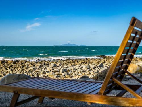 Apartamento Dolphin Heads Absolute Beachfront - Whitsunday Getaway!