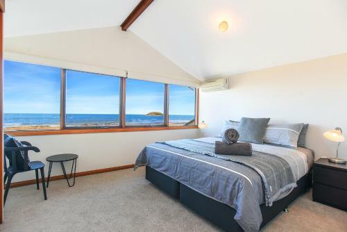 Granite Views Beachfront Apartment + Wifi