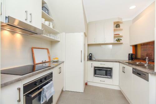 Granite Views Beachfront Apartment + Wifi