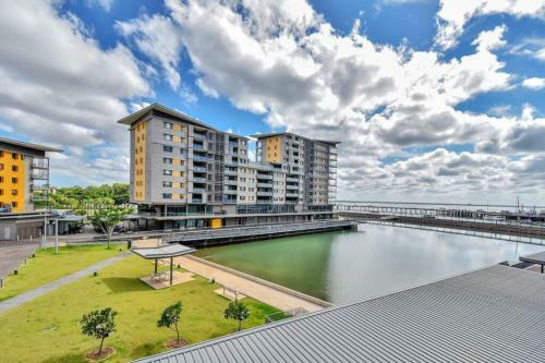 Darwin Waterfront Luxury Apartment
