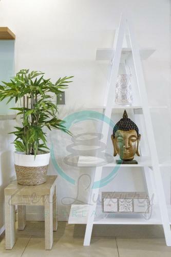 Zen Peninsula - Darwin's Prestigious Waterfront Retreat