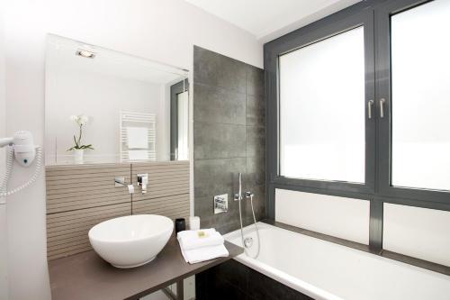Hostal Pension Mariposa - Design Chambers