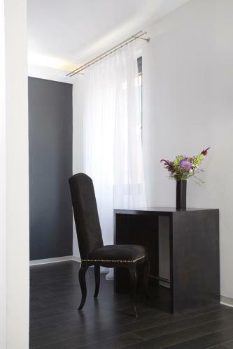 Hostal Pension Mariposa - Design Chambers