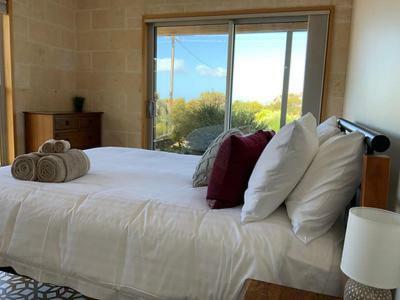 Emu Bay Bliss 'sweeping Ocean Views'