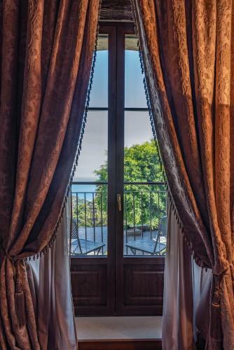 Hostal Bar Vitelli Charming Suites