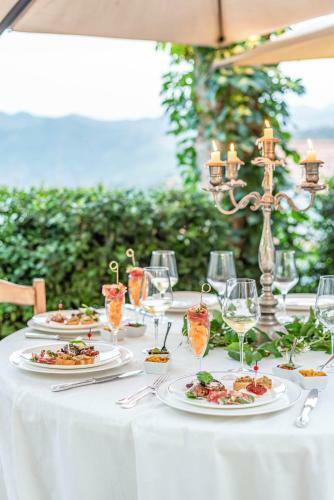Hostal Bar Vitelli Charming Suites