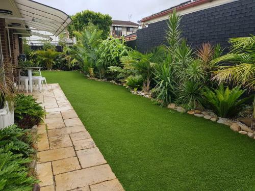 Beachside Villa Ettalong Beach