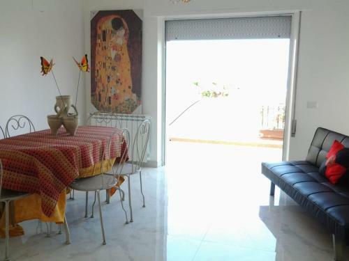 Villa 4 Camere 5 Bagni 2 Passi Dal Mare