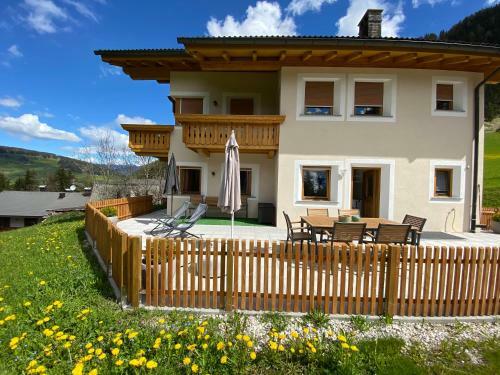 Apartments Oberhollenzer