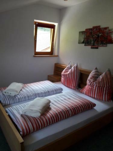Apartments Oberhollenzer