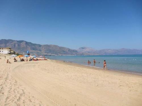 Incantevole Vacanza Al Mare Sulla Spiaggia Dorata