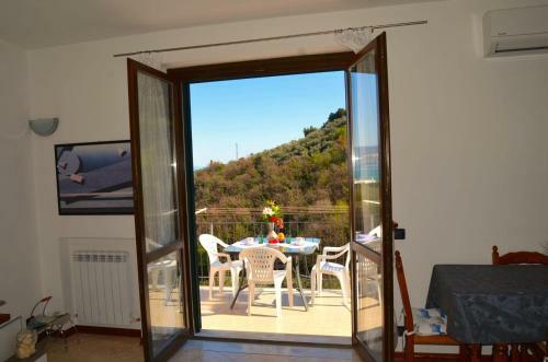 Apartamento Wonderful Sea View - Terrace And Parking