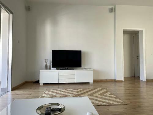 Gordon/lala Land Beach Balcony Apartment