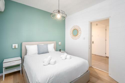 Amazing Apartment With Private Pool And Parking