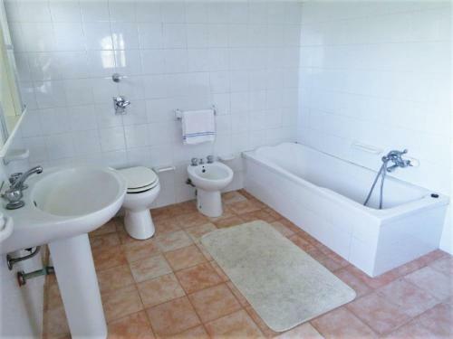 Delightful Holiday Home In Fulgatore With Swimming Pool