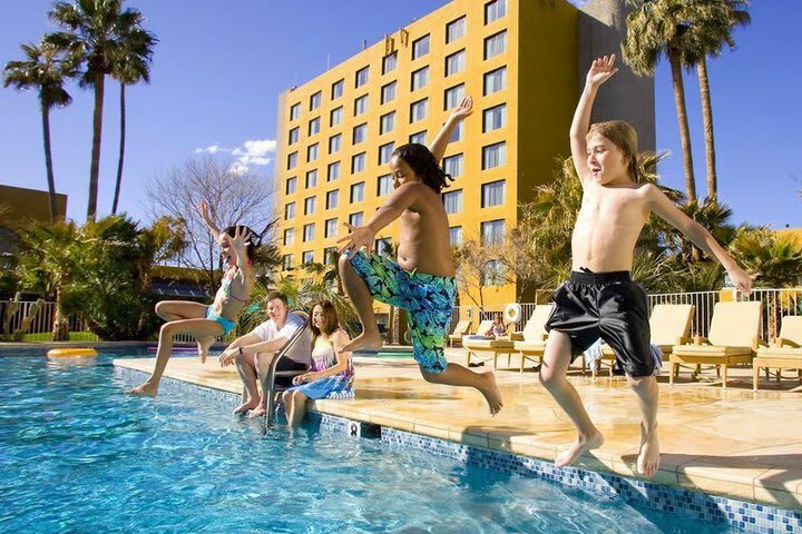 Doubletree Hotel Tucson At Reid Park