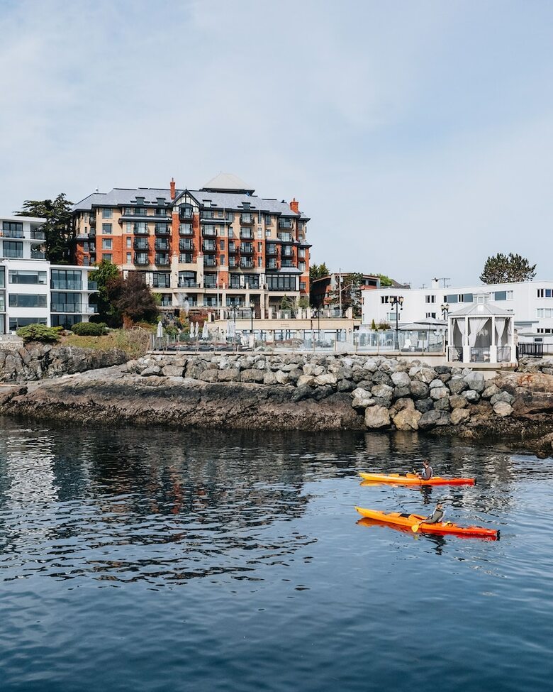 Oak Bay Beach Hotel - Sea View