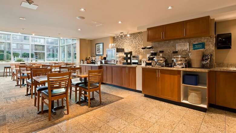 Hotel Best Western Plus Inner Harbour