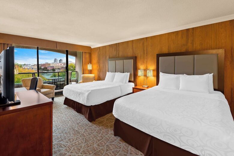 Hotel Best Western Plus Inner Harbour