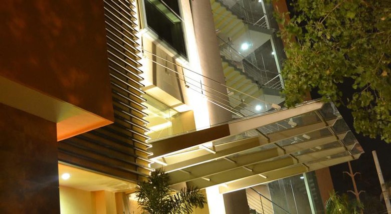 Hostalia Hotel Expo & Business Class