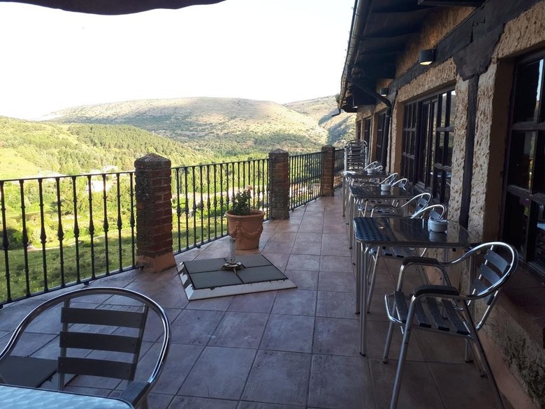 Hotel Leonor Mir�n