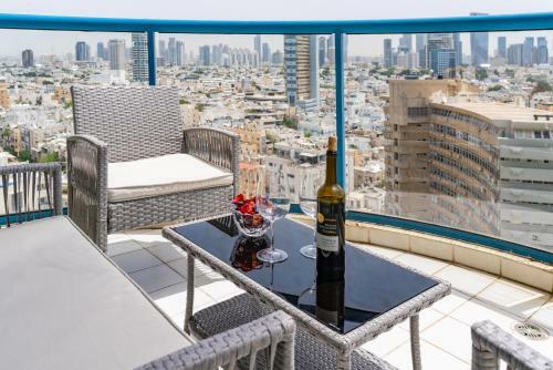 Apartamento Beachfront Property With Balcony And Pool Access