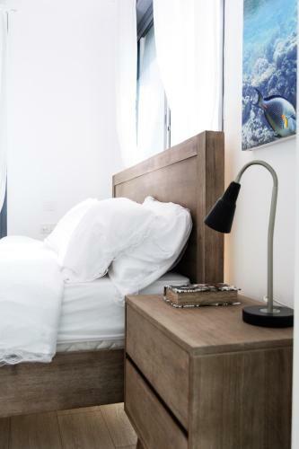 Apartamento Sarona Summit - Luxury & Spacious 3bd With Parking & Balcony