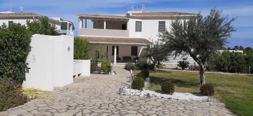 Villa Elemiri