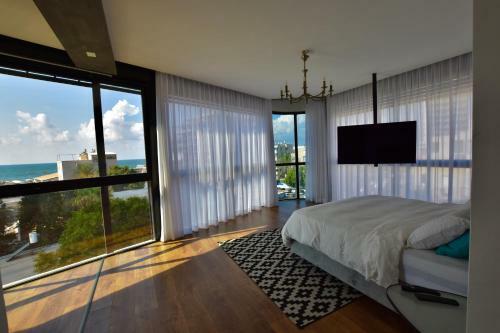 Apartamento Hayarkon Beach House! Duplex Penthouse