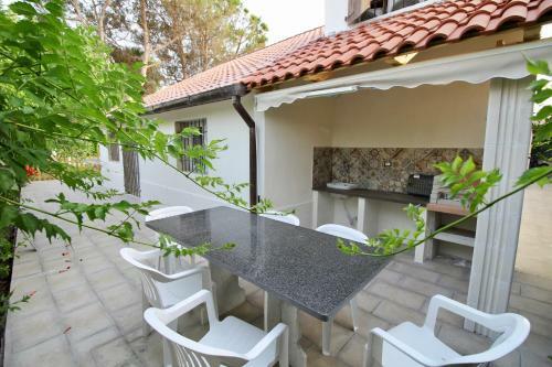 Villa Katana Suites Beach