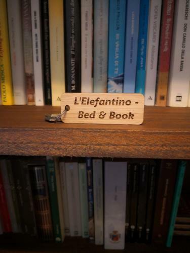 L'elefantino - Bed And Book