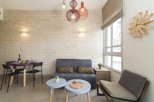 Beautiful Apartment In Tel Aviv