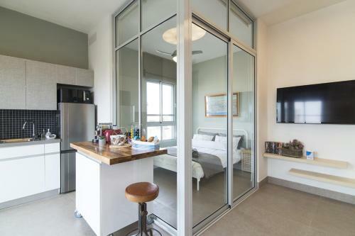 Beautiful Apartment In Tel Aviv