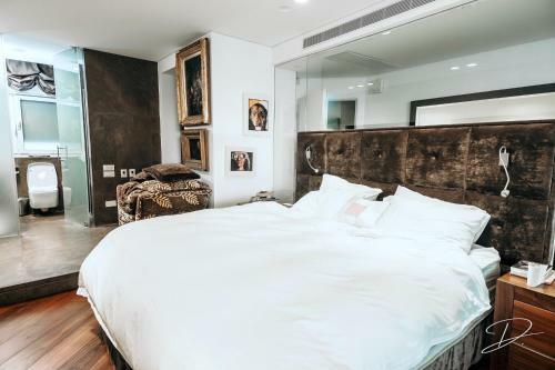 Sea&sun Stunning Beach Front Apartment