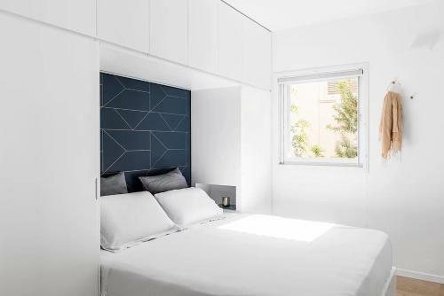 Stylish Urban Tel Aviv Apartment