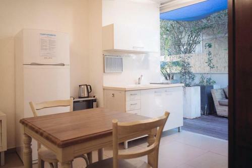 Dizi 242 - By Beach Apartments Tlv