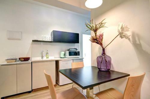 Dizi 242 - By Beach Apartments Tlv