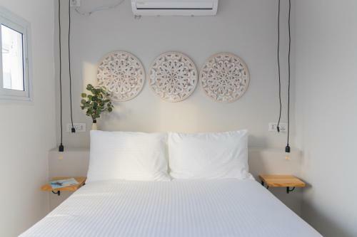Carmel Market Roof Top Designed Apartment