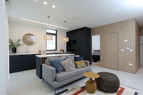 Neat Design Apartments By Homy
