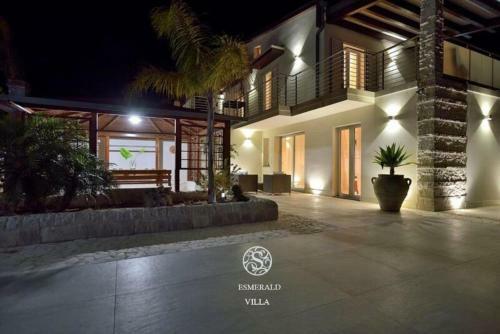 Apartamento Villa Esmerald