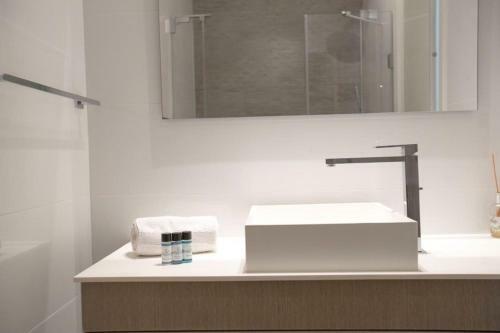 Apartamento Pretty 2br In White City By Holyguest