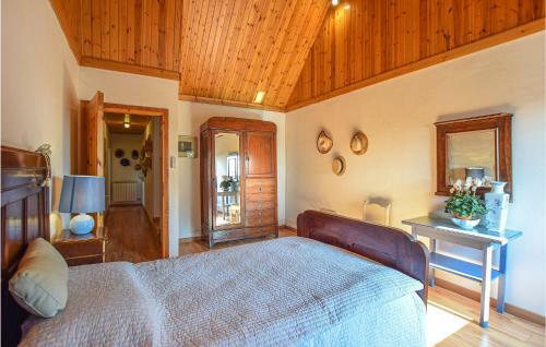Amazing Home In Boara Pisani With 6 Bedrooms