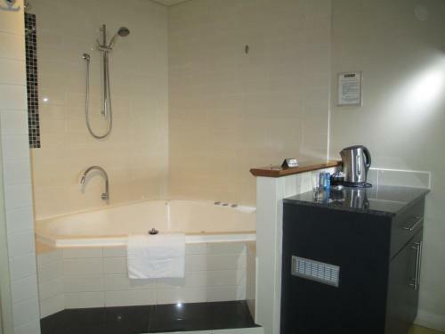Dunsborough Bay Village Resort Apartments & Suites